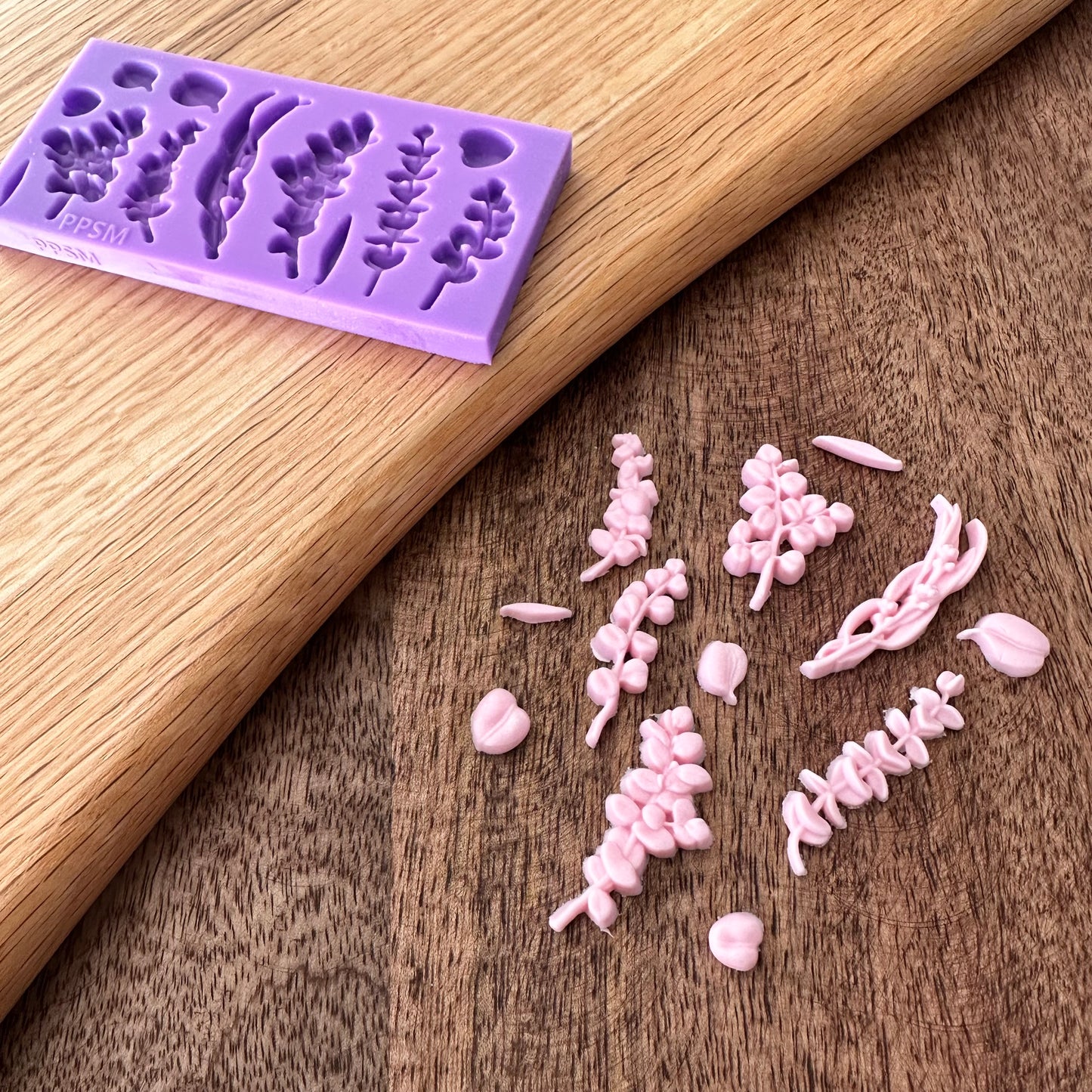 PPSM Silicone Baking Mould - Eucalyptus