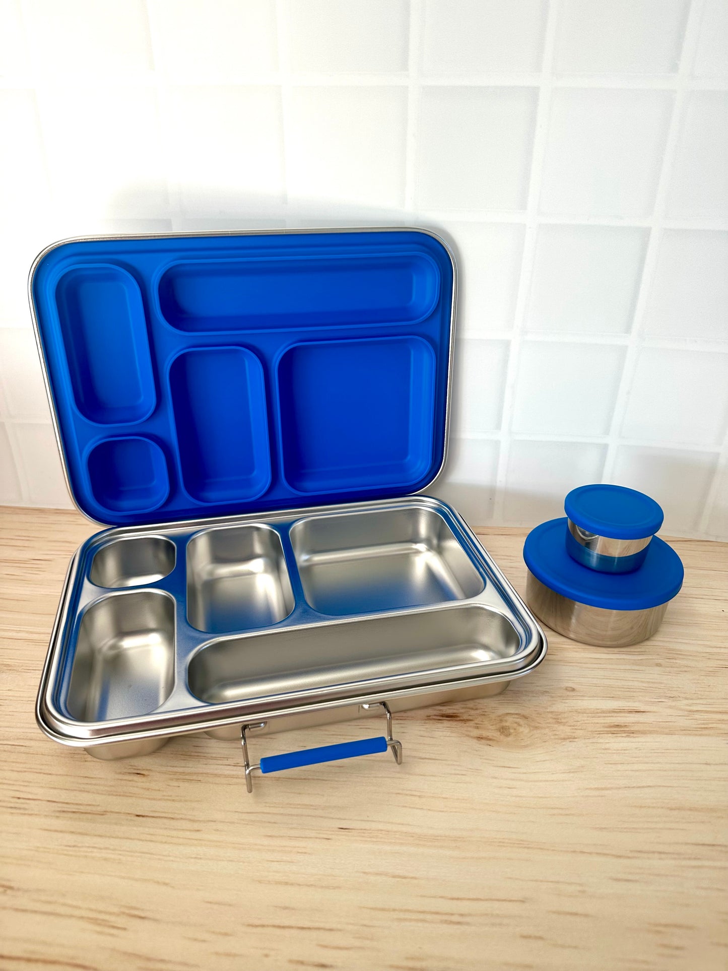 Wattlebox Five - Stainless Steel Lunchbox + two tubs