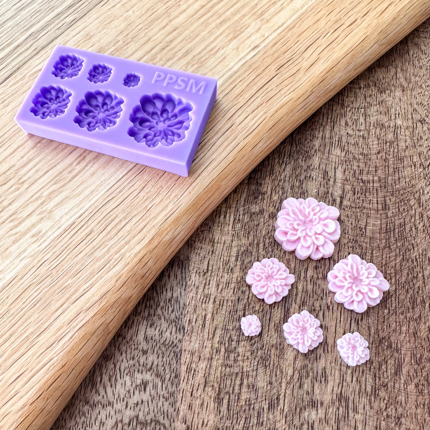 PPSM Silicone Baking Mould - Delightful Dahlias